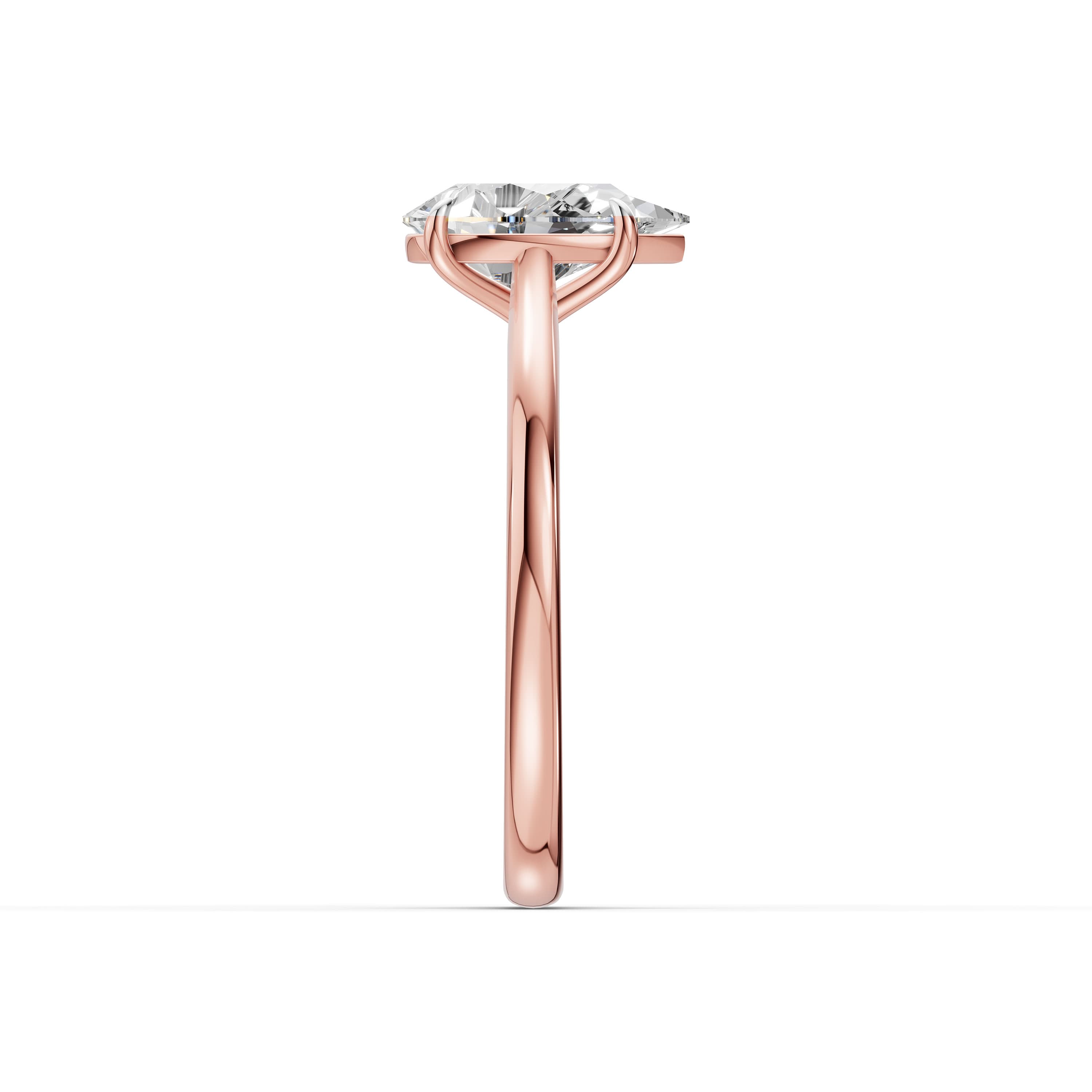 N°05 Pear Solitaire Ring