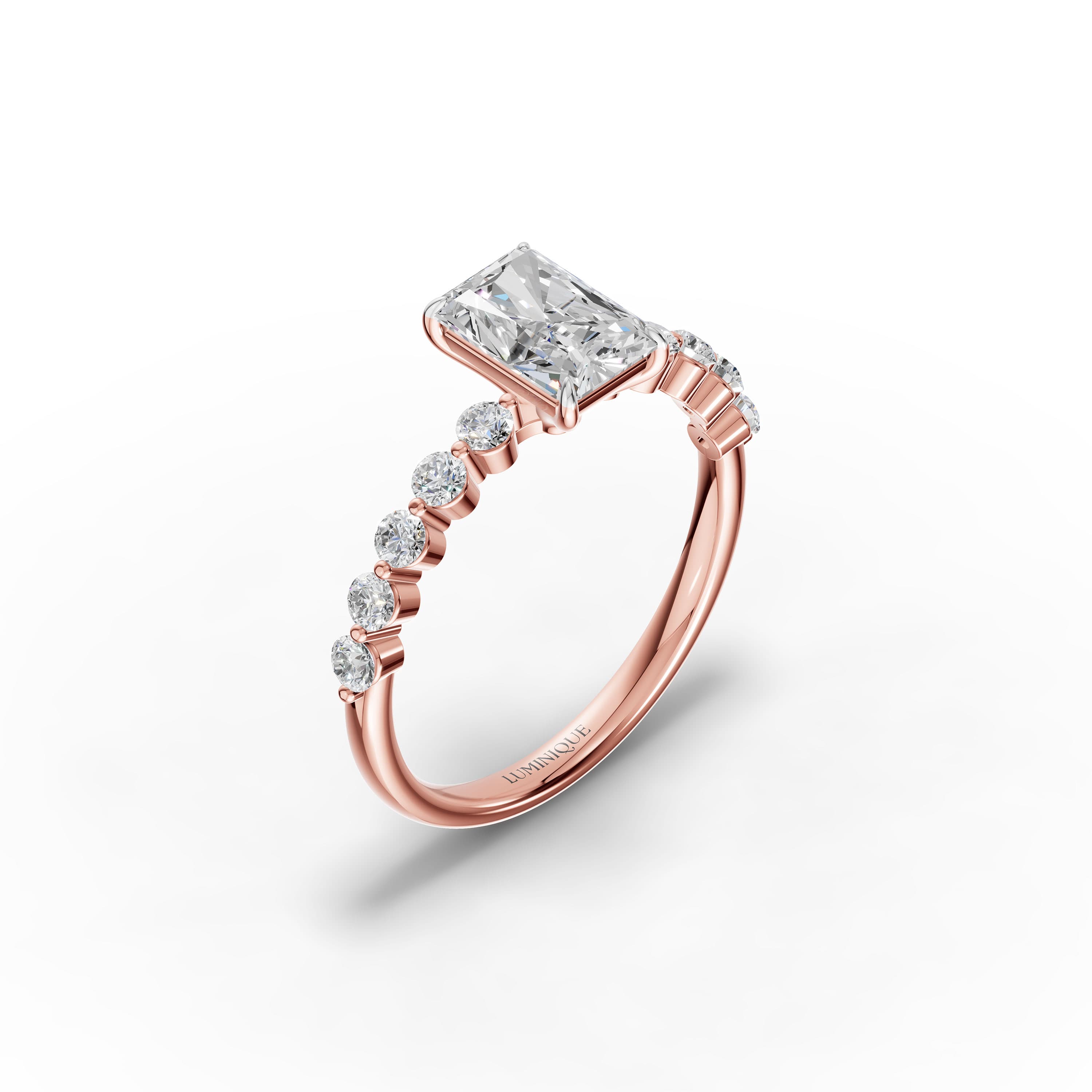 Frame Radiant Halo Ring